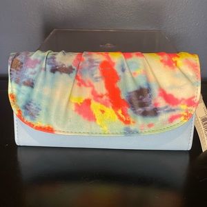 Kenneth Cole Reaction Pale Blue Multi Color Trifold Wallet NWT